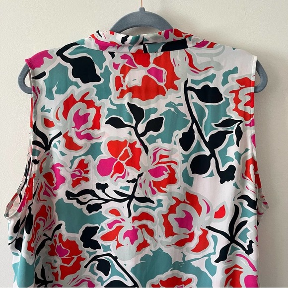 Vince Camuto Orange Pink Blue V-Neck Sleeveless Top. Size 3XL. - Picture 8 of 11